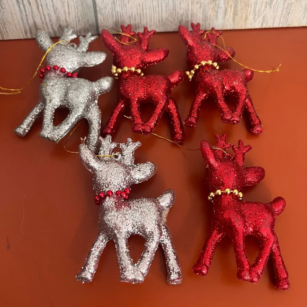 N/A glittery reindeer